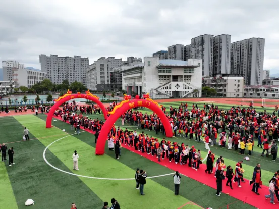 韶華初戰(zhàn)凌云志  青春正盛譜華章——成人禮宣傳報(bào)道稿 2025.3.16(3)8794.png