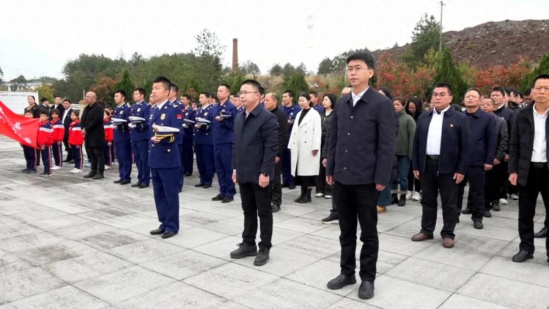 連城縣舉行“賡續(xù)·2025·清明祭英烈暨百園千校清明祭英烈”啟動儀式