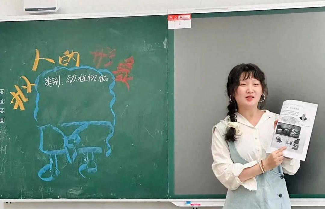 【創(chuàng)新創(chuàng)業(yè)創(chuàng)造冠豸】連城縣實驗小學(xué)開展第四屆“教壇新星”評選活動