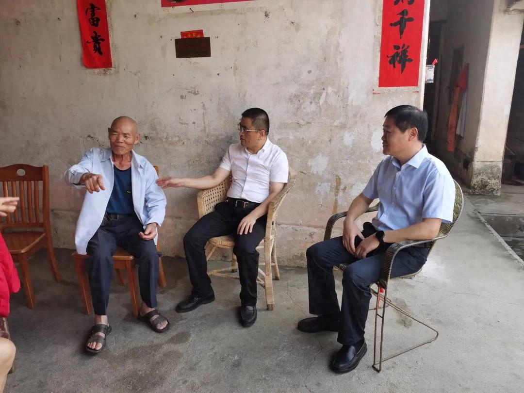 【“八一”系列活動】“八一”慰問送關懷，擁軍優屬情誼濃