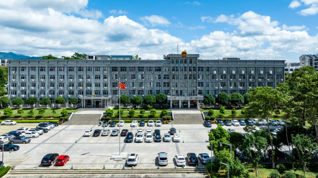 41個免費+15個四折！來連城，停車輕松又實惠！