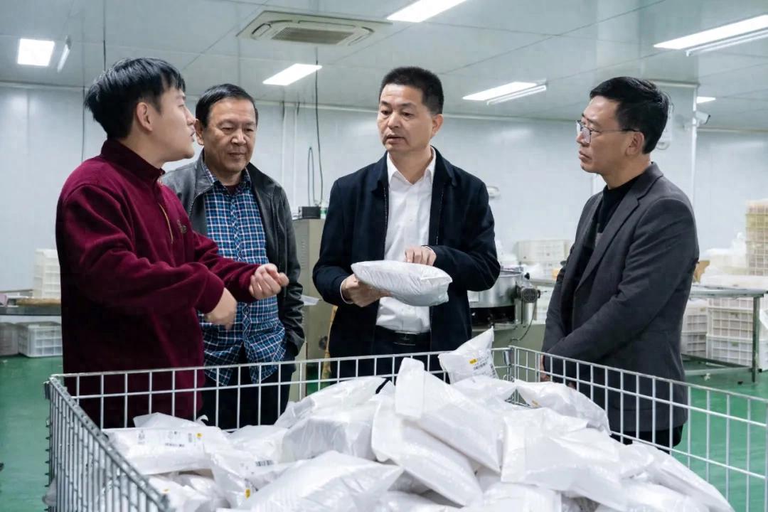 連城縣領導調研重點工業企業和規上企業培育工作