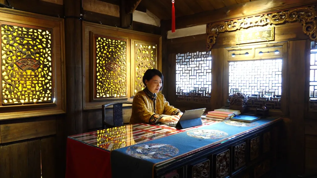 【代表委員風(fēng)采】楊芳：履職盡責(zé)顯擔(dān)當(dāng) 文化傳承踐初心